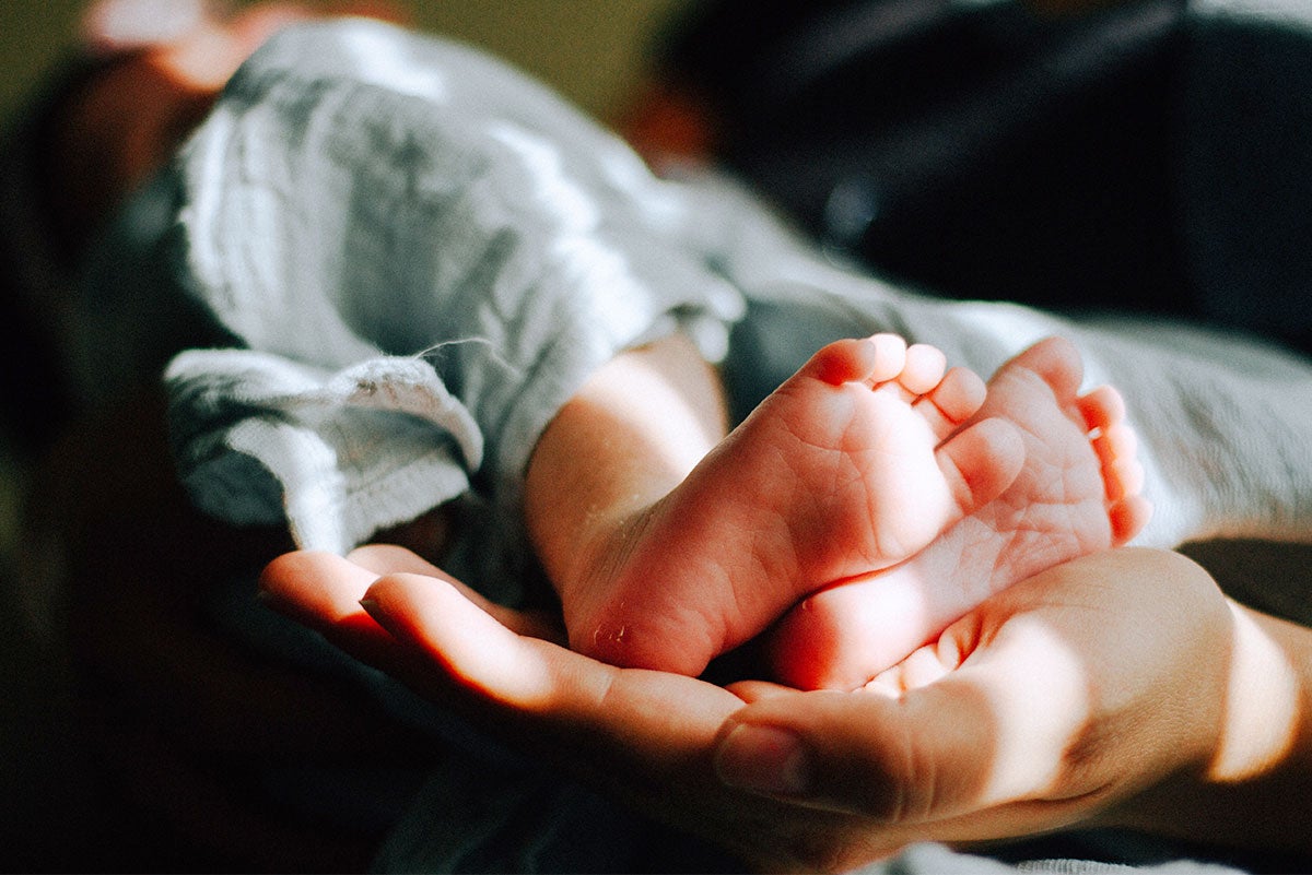 Why Is My Baby’s Skin So Yellow: Jaundice In the Newborn